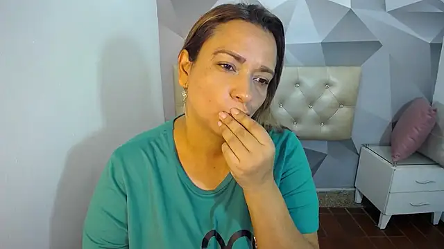 Milf-Prettyboobs online show from November 2025 10:41:02 AM