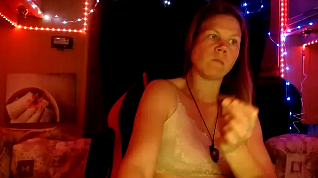 CallMeMaria online show from January 2025 08:00:01 PM