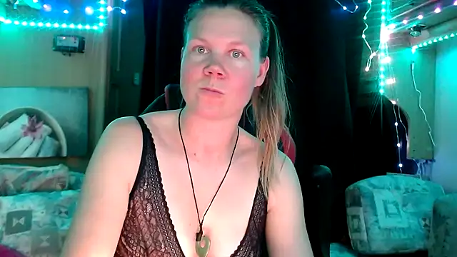 CallMeMaria online show from January 2025 06:31:01 PM