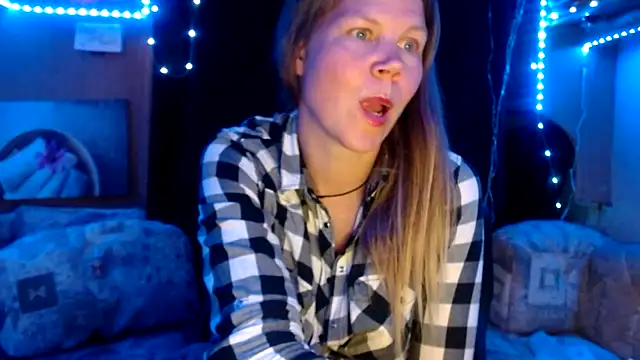 CallMeMaria online show from February 2025 08:00:01 PM