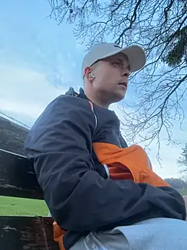 Buroo97 online show from April 2026 05:51:01 PM