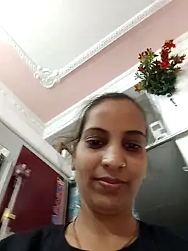 Hotty-Nidhi online show from May 2026 04:20:01 AM