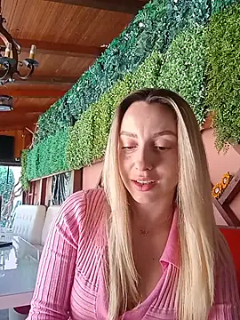 AlexisWhit online show from May 2026 10:36:01 AM