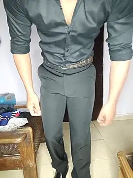 HARSHHU01 online show from February 2026 06:42:01 PM