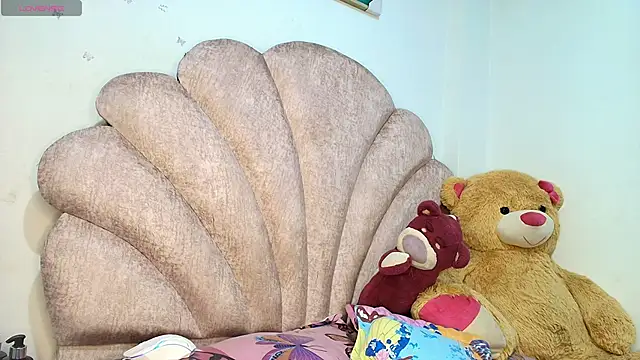 charlotte walker1 online show from March 2026 12:04:02 AM