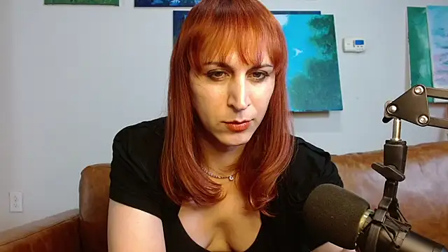 ChewyCandy online show from October 2025 01:39:01 AM