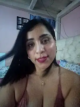 Snapshot of L_ucero chatting on March 2025 06:27:01 AM L ucero online show from March 2025 06:27:01 AM