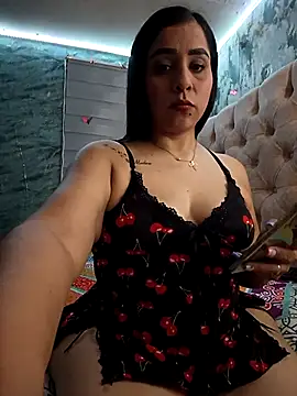 Snapshot of L_ucero chatting on September 2025 12:56:02 AM L ucero online show from September 2025 12:56:02 AM