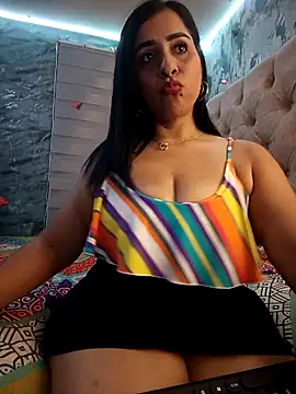Snapshot of L_ucero chatting on September 2025 04:05:02 AM L ucero online show from September 2025 04:05:02 AM