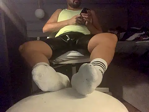 Snapshot of SavagesGN chatting on November 2025 09:58:01 PM SavagesGN online show from November 2025 09:58:01 PM