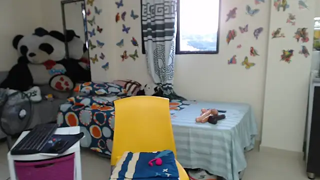 Snapshot of Olgahunder chatting on June 2026 11:04:02 PM Olgahunder online show from June 2026 11:04:02 PM