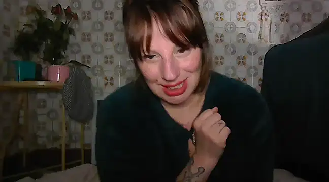 vitoriavaz online show from March 2025 10:42:01 PM