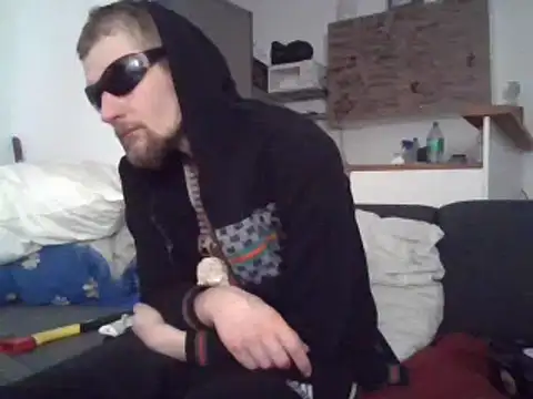 ThePython666 online show from March 2025 02:50:01 AM