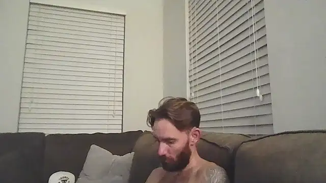 Snapshot of whowantsacreampie chatting on September 2025 09:36:01 AM whowantsacreampie online show from September 2025 09:36:01 AM