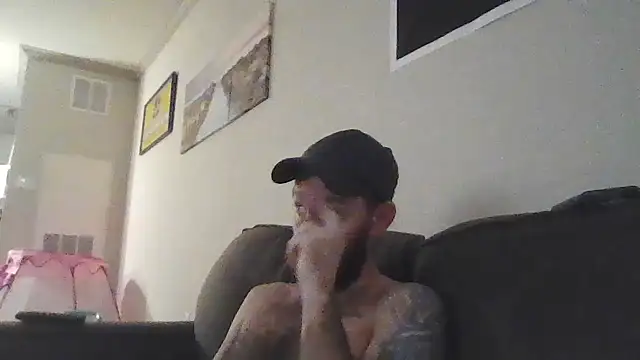 Snapshot of whowantsacreampie chatting on October 2025 12:38:01 PM whowantsacreampie online show from October 2025 12:38:01 PM