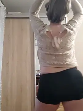 Irina3718 online show from November 2025 02:17:02 PM