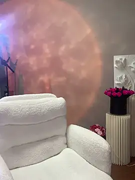 Snapshot of Baby-youyou chatting on March 2025 08:26:02 PM Baby-youyou online show from March 2025 08:26:02 PM