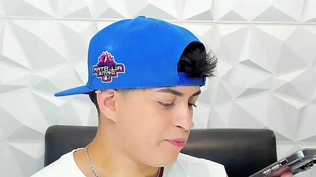 Sam Daves online show from November 2025 02:06:02 PM