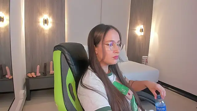 sophia martinezz  online show from November 2025 03:55:02 PM