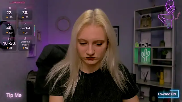 Snapshot of madam_uliis chatting on March 2025 12:00:01 PM madam uliis online show from March 2025 12:00:01 PM