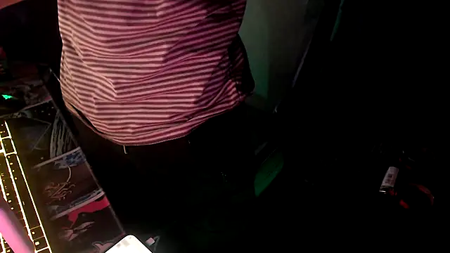 twink69Finger online show from October 2025 01:54:01 PM