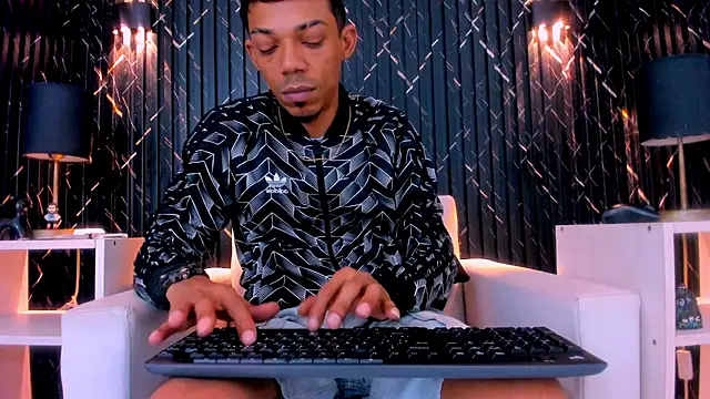 Snapshot of Gregory_Sforza chatting on February 2026 08:03:02 PM Gregory Sforza online show from February 2026 08:03:02 PM