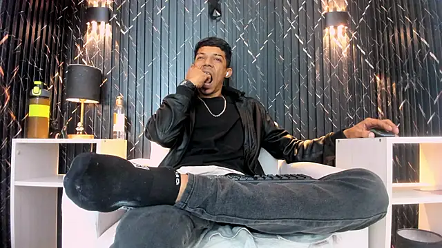 Snapshot of Gregory_Sforza chatting on February 2026 07:12:01 PM Gregory Sforza online show from February 2026 07:12:01 PM