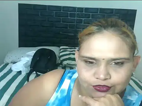 clover cams1874 online show from February 2026 07:03:02 AM