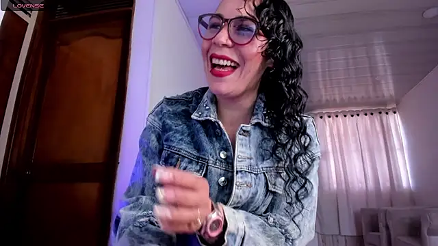 Snapshot of mia_velvet1 chatting on June 2026 02:07:02 PM mia velvet1 online show from June 2026 02:07:02 PM