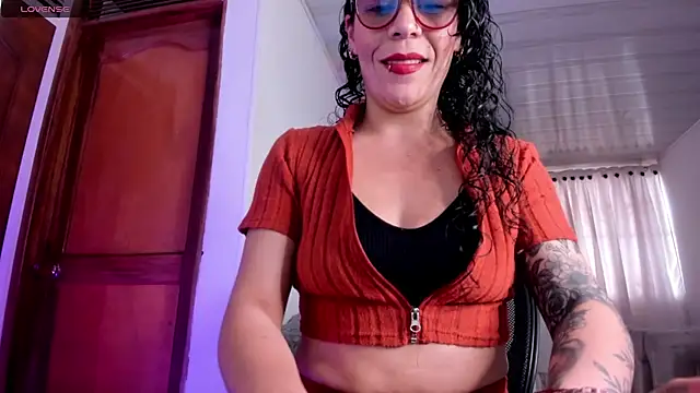 Snapshot of mia_velvet1 chatting on June 2026 04:04:02 PM mia velvet1 online show from June 2026 04:04:02 PM