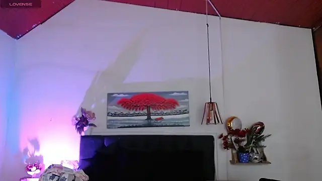 Rose Thompson1 online show from October 2025 01:32:01 PM