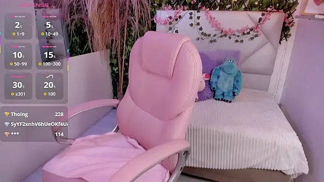 Abby Piink online show from December 2025 04:52:01 AM