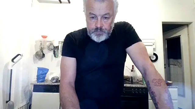 Berg Boy online show from December 2025 10:16:02 PM