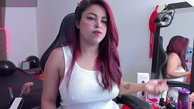 Mehlany Moretz online show from November 2025 03:04:01 AM