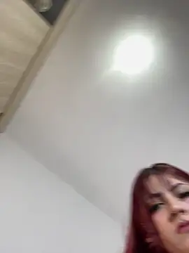Ivelleee  online show from June 2026 11:54:01 PM
