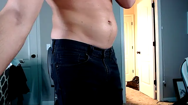 Snapshot of MidwestStroke chatting on January 2026 05:24:02 AM MidwestStroke online show from January 2026 05:24:02 AM