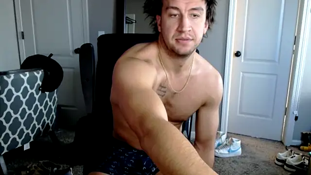 Snapshot of MidwestStroke chatting on March 2026 08:35:02 PM MidwestStroke online show from March 2026 08:35:02 PM