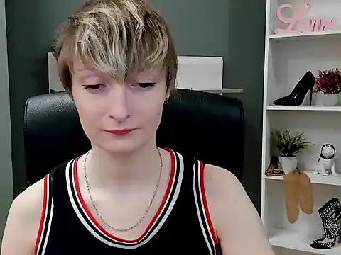 hottieBlair online show from September 2025 06:16:02 AM