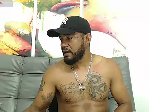 BladeFoxxx1 online show from October 2025 04:13:01 AM