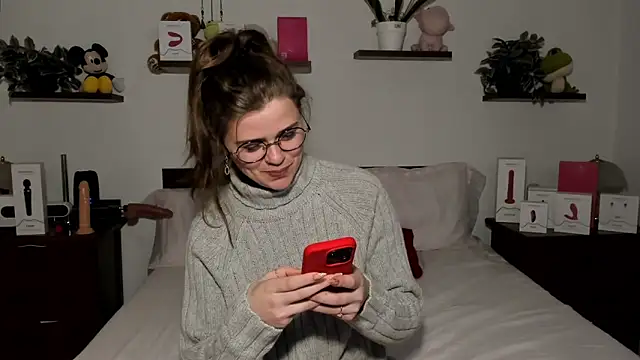 Snapshot of HaleyReedme chatting on February 2026 07:46:01 PM HaleyReedme online show from February 2026 07:46:01 PM