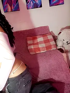 Tracy KS online show from March 2025 04:09:01 PM