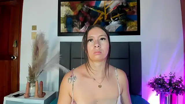 BeckyVidal online show from December 2025 05:51:02 PM