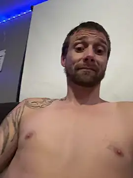 Stillhard8925 online show from November 2025 09:47:01 PM