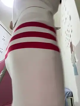 Snapshot of aa520uv chatting on October 2025 05:19:01 AM aa520uv online show from October 2025 05:19:01 AM