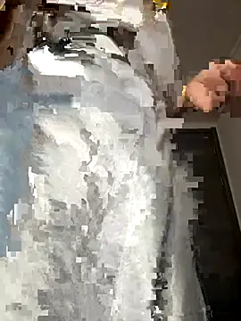 Snapshot of aa520uv chatting on November 2025 04:18:01 PM aa520uv online show from November 2025 04:18:01 PM