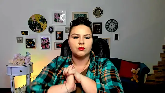 FlorenceAnderson online show from March 2025 12:46:01 PM