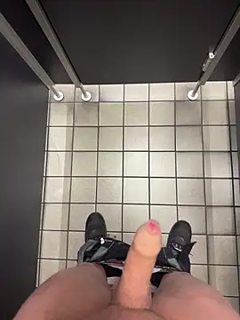 Snapshot of wassermann8484 chatting on March 2026 08:52:01 AM wassermann8484 online show from March 2026 08:52:01 AM