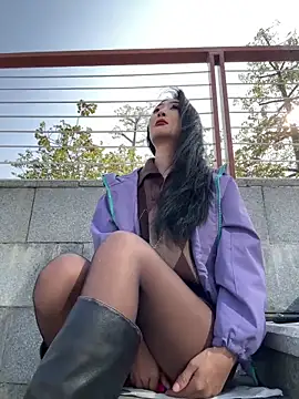 linger-23 online show from December 2025 06:09:01 AM