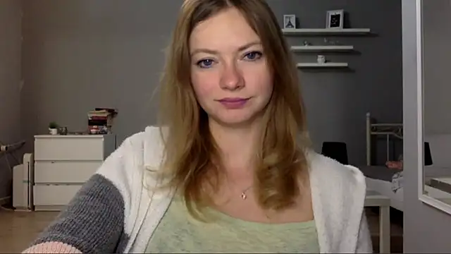 MillieShow online show from November 2025 10:42:02 PM