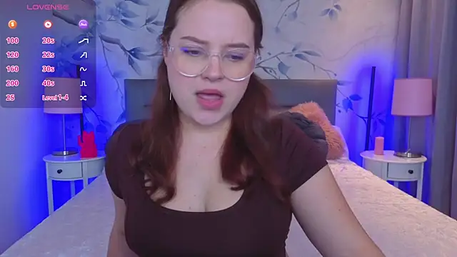 Snapshot of Cute_kitty- chatting on September 2025 09:47:02 PM Cute kitty- online show from September 2025 09:47:02 PM